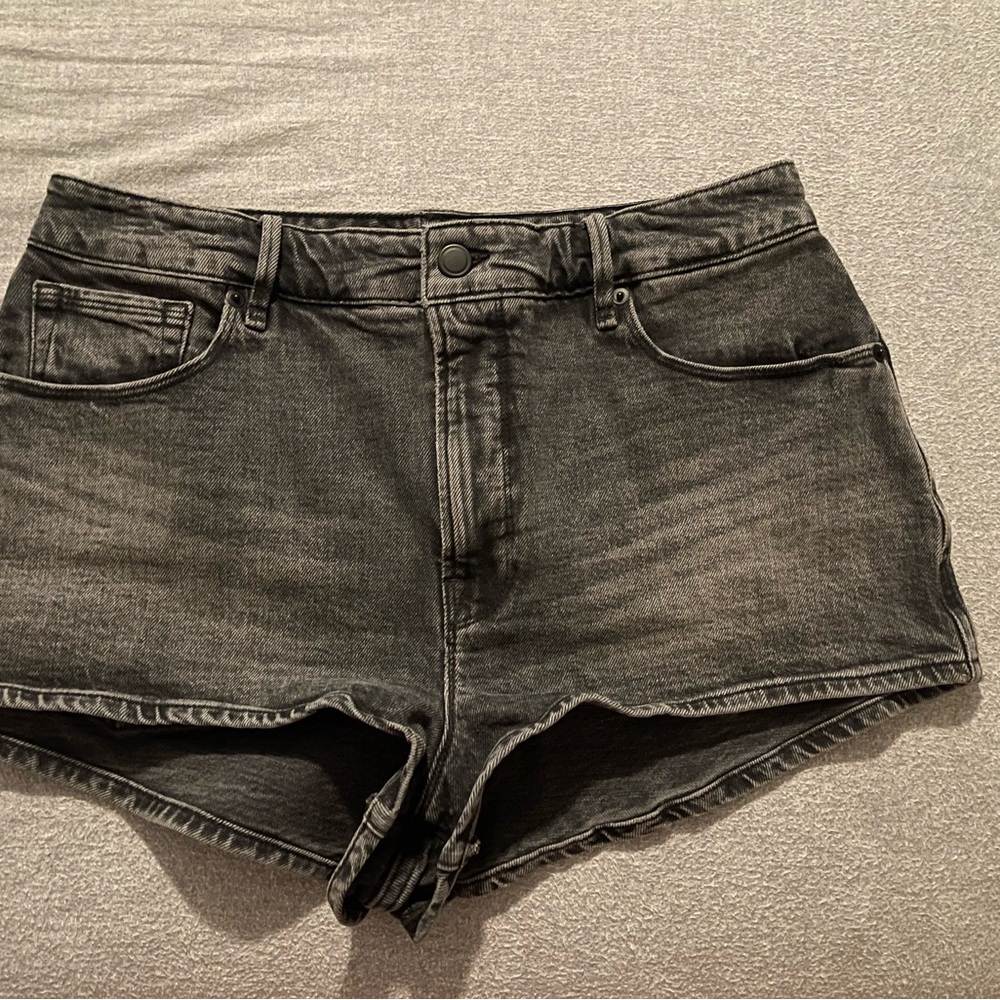 Good American Black Jean Shorts Distressed-Like New!